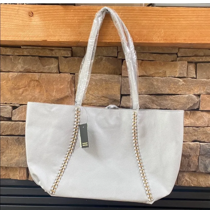 Badgley Mischka Gray Pebbled vegan leather shoulder Tote Bag decorative chain - Image 2