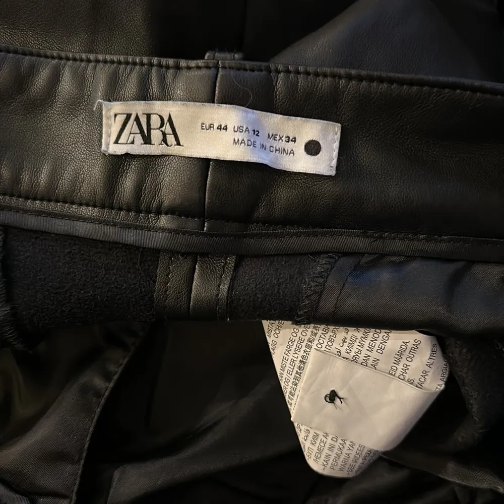 ZARA  ‎ High Rise Faux Leather Trousers Pants Black Blogger Fav 4369/270 - Image 7