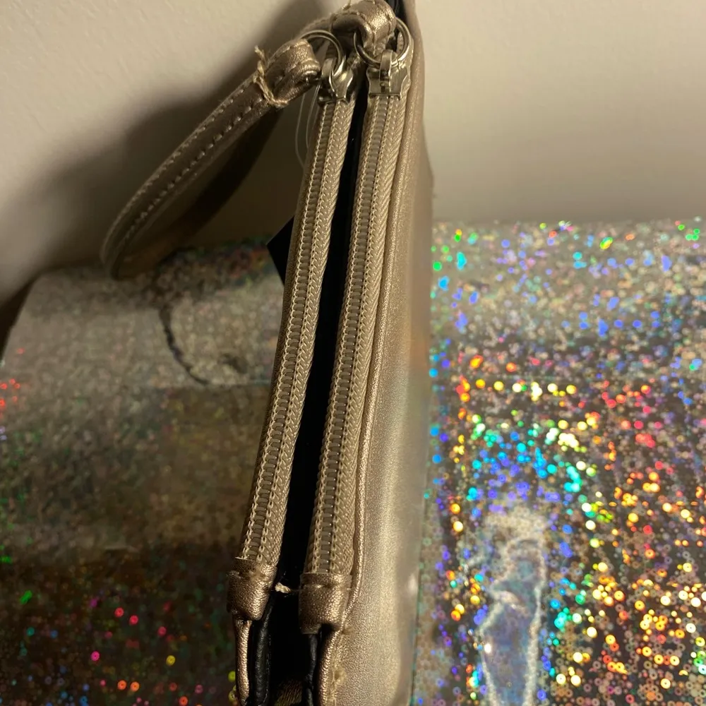 Wristel New With Tags🛍️ - Image 5