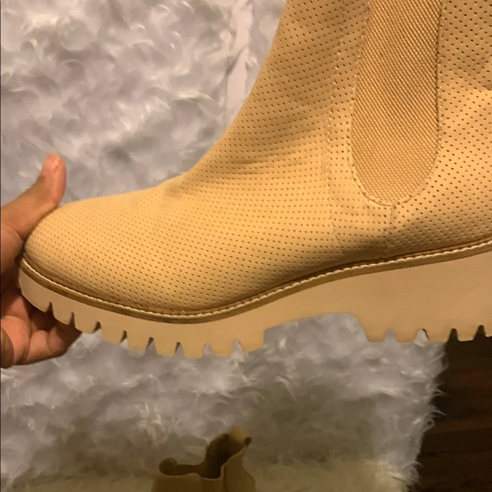 Coconuts by Matisse Perforated Beige Ankle Boots - Image 7