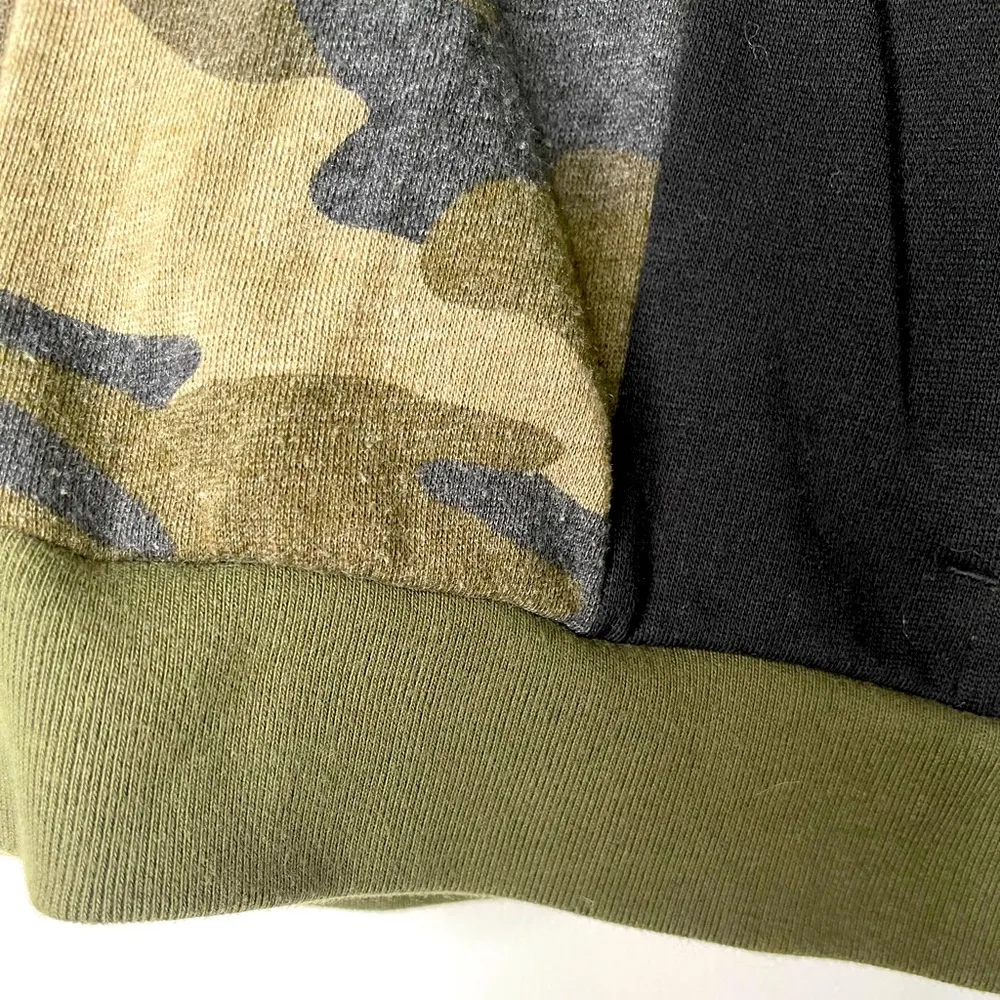 Pink Victoria’s Secret Camouflage Zip Up Hoodie Sz XS - Image 5