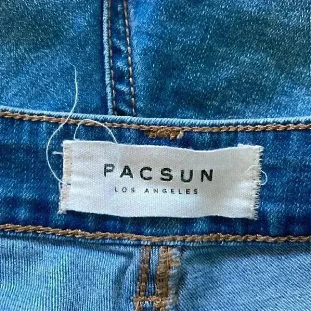 Pacsun high rise jean shorts in size 29 - Image 5
