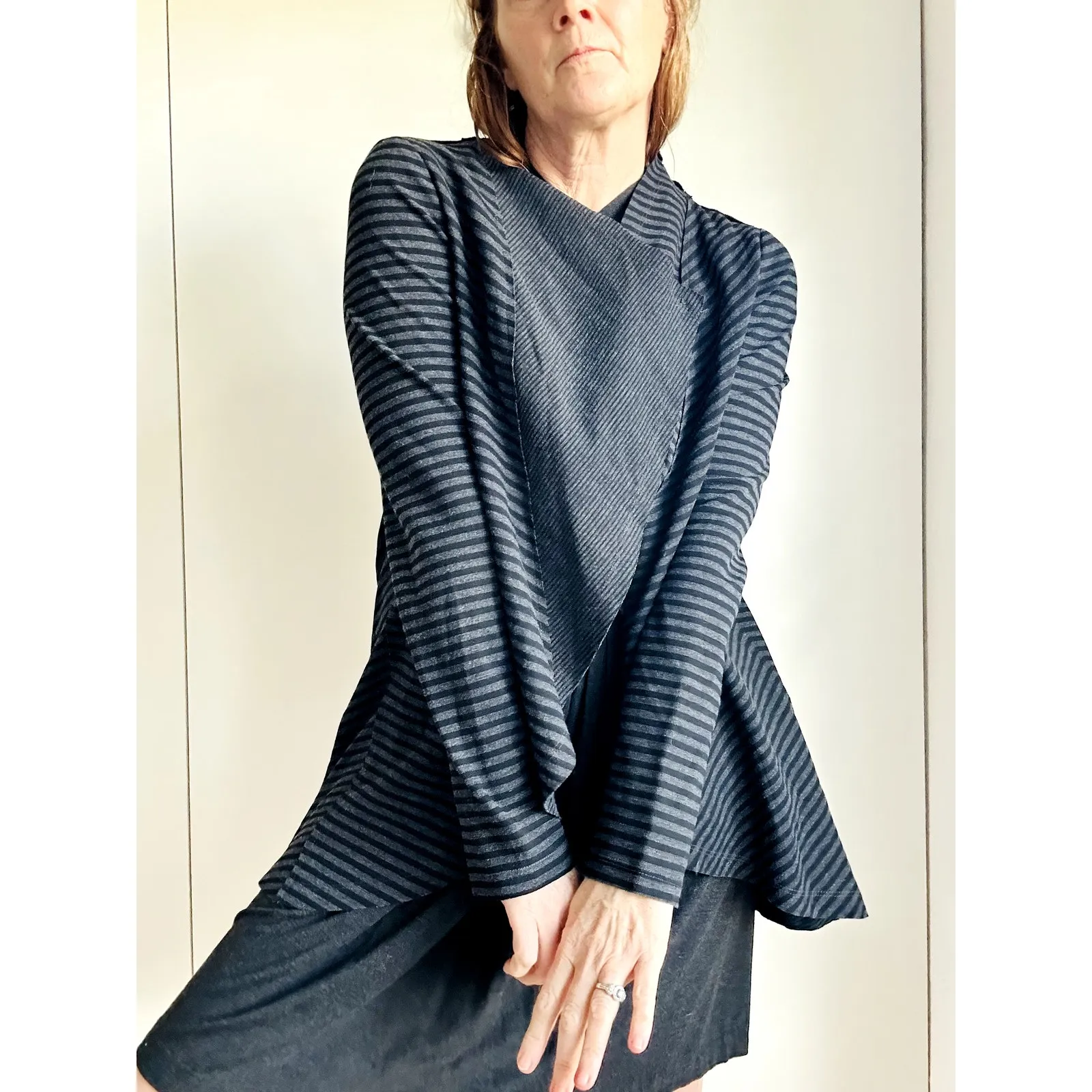 People Like Frank Cardigan jacket Size 6/M Black Grey Lagen Look Midi Length Gray - Image 4