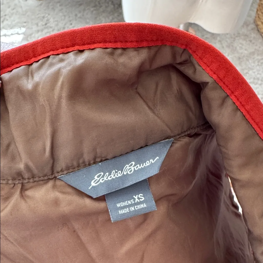 Eddie Bauer: Red Quilted Vest with Button Closure - Image 5