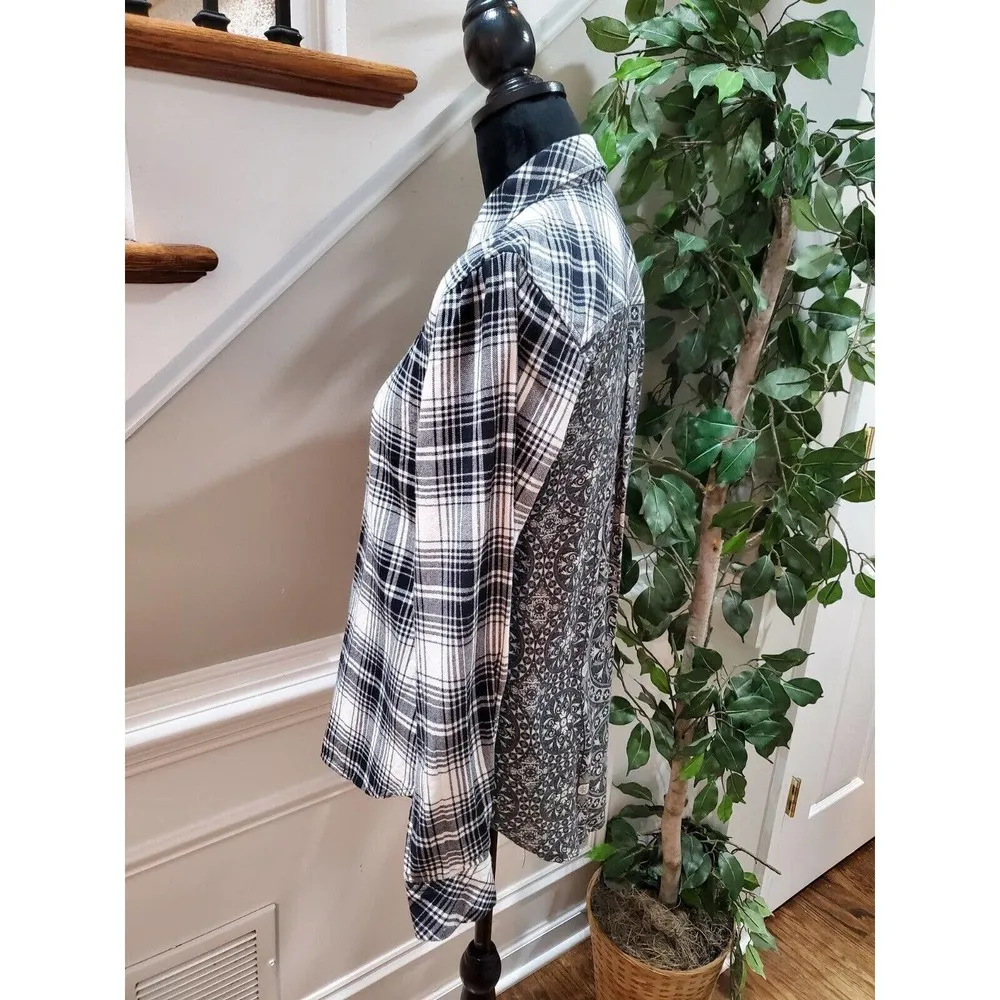 Tolani Women Black & White Cotton Collared Long Sleeve Button Down Shirt Size XS - Image 5