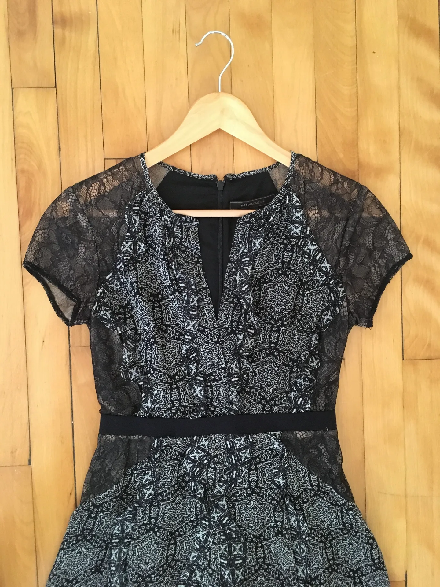 BCBGMaxAzria Stephanie Lace Printed Dress Size 0 - Image 4