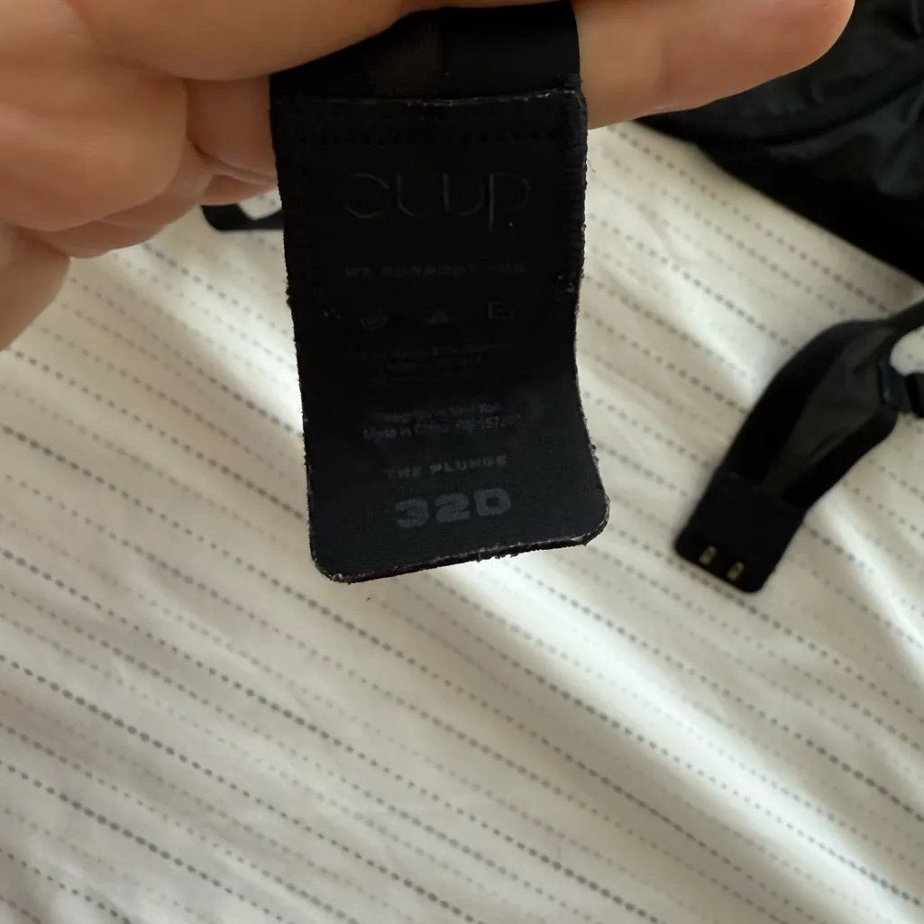 Cuup The Plunge Mesh Bra 32D Black Size undefined - Image 4