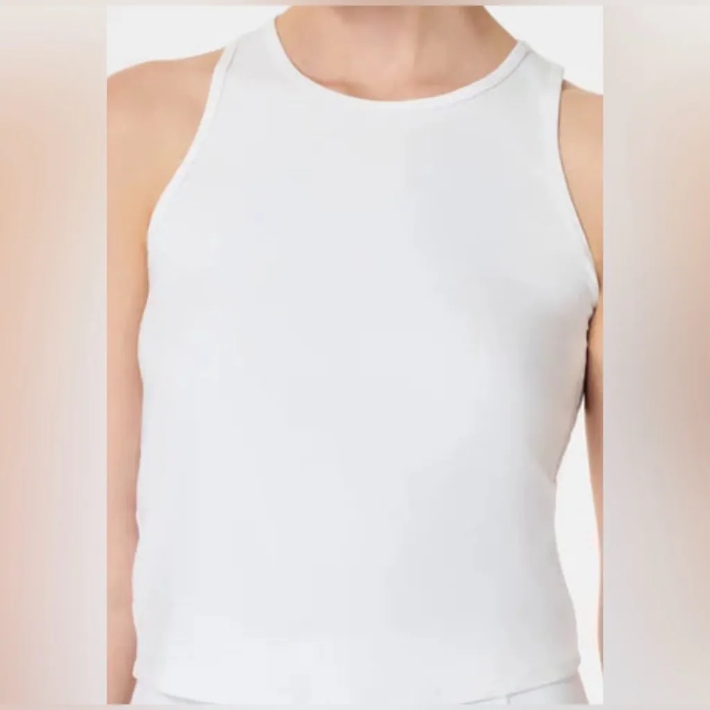 Spanx  Keyhole Back White Sleeveless Tank Top Athleisure solid stretch solid EUC - Image 3