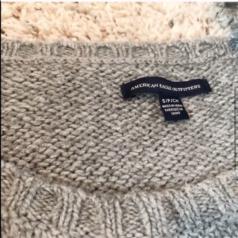 🆕 American Eagle high low gray pullover cozy knit gray white tunic sweat… - Image 6