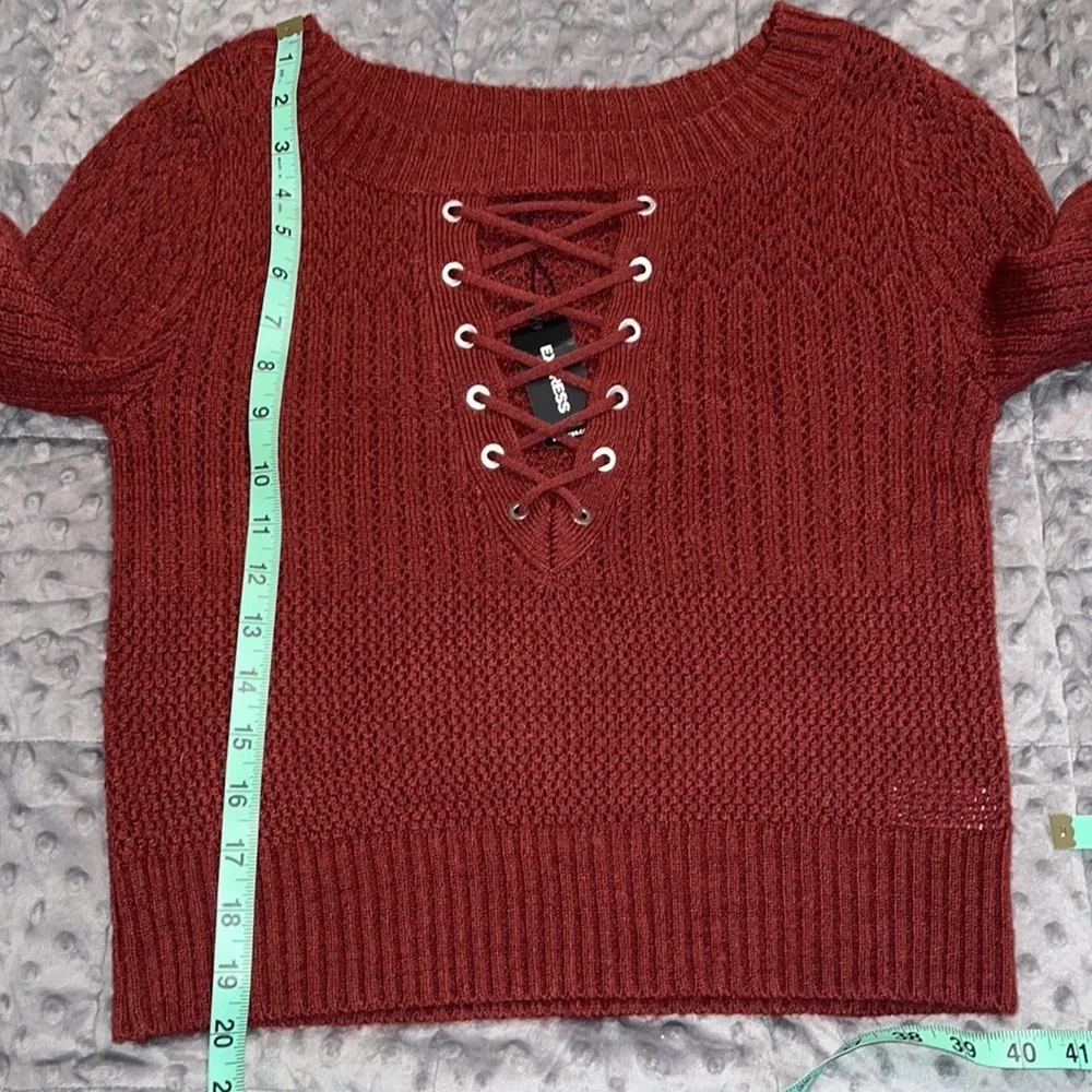 Express medium women’s maroon crop knit sweater lace up tie new with tags - Image 6