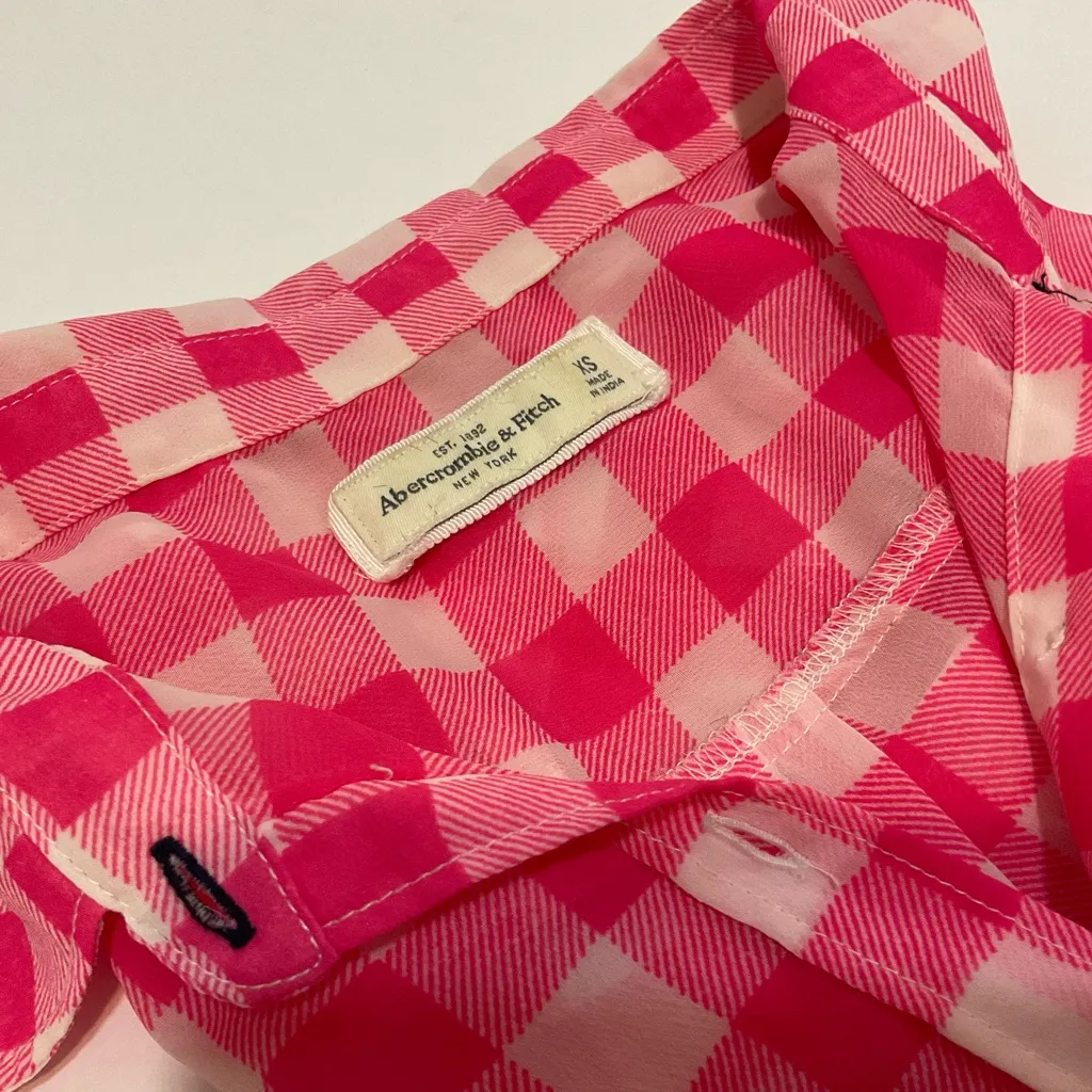 Ambercrombie PinkPlaid Sleeveless Shirt - Image 4