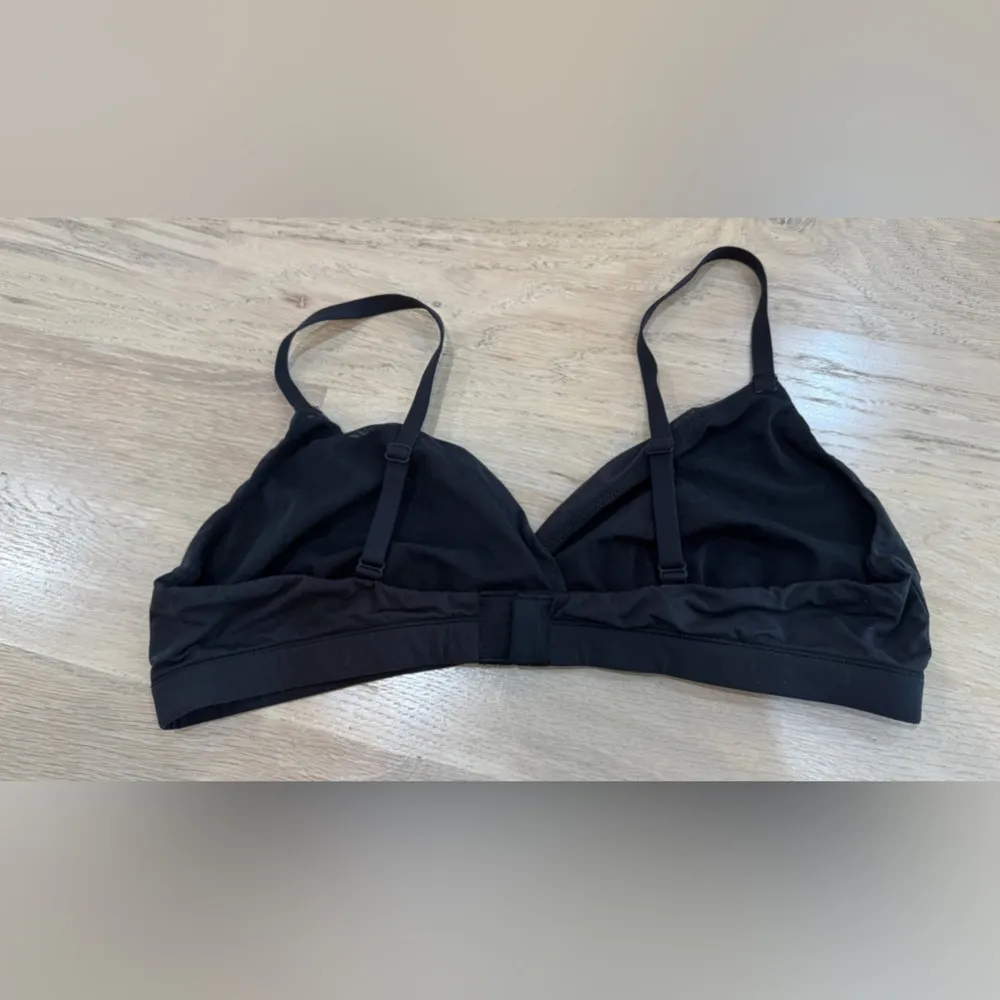 SKIMS Fits Everybody Crossover bralette Onyx black size large - Image 10