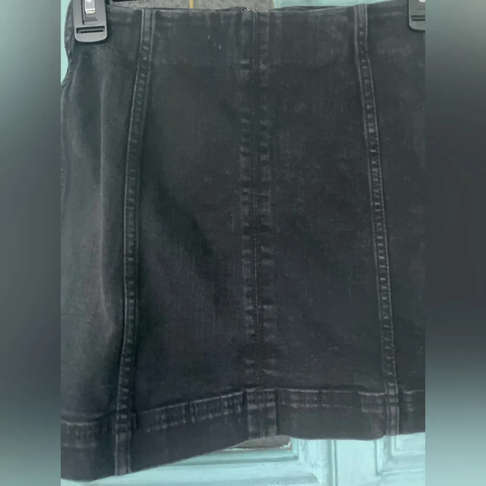 Ladies wild Fable Black Zip up denim skirt size 00 - Image 2
