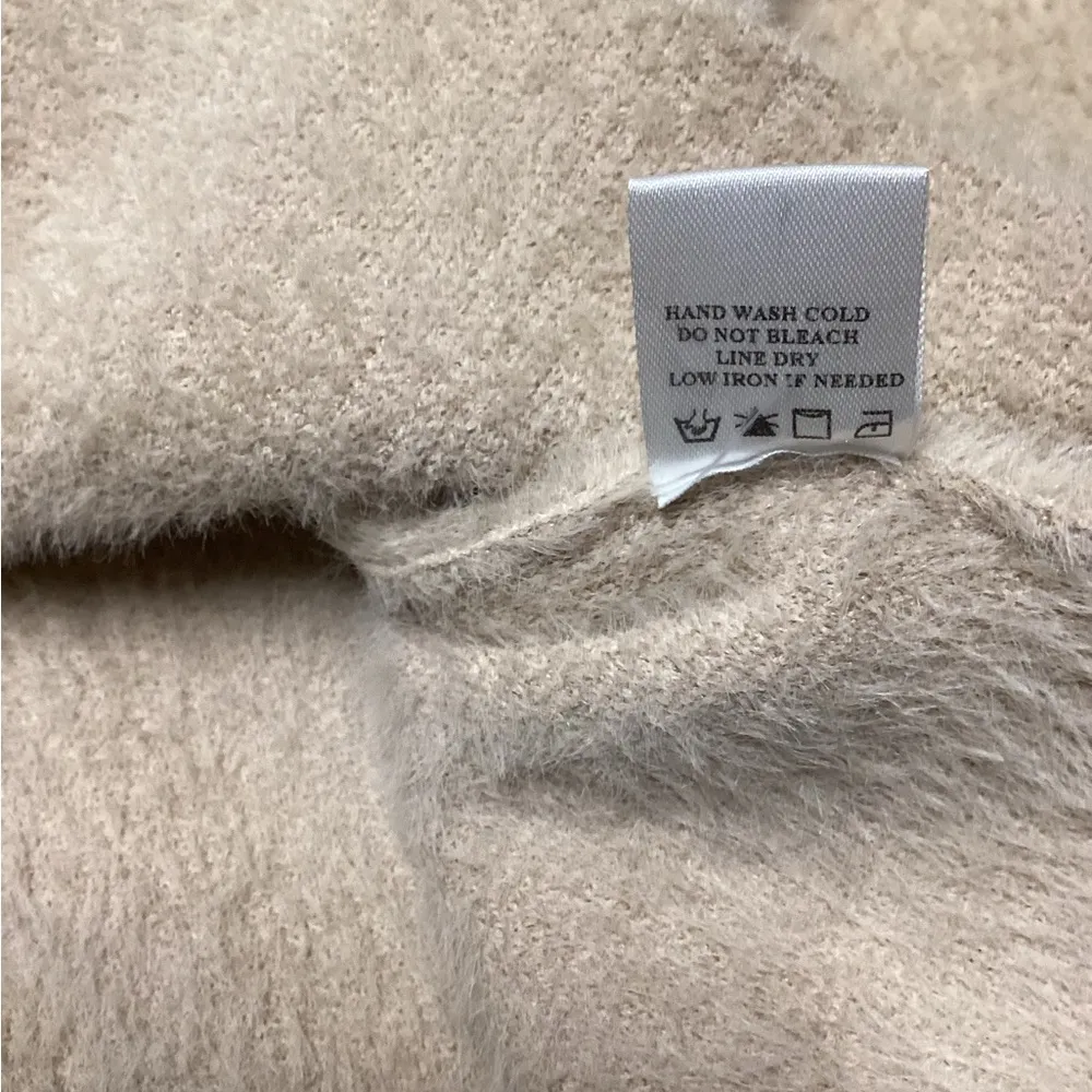 Bucketlist Eyelash jacket. Size Large. Light tan/camel. Like New! Tan - Image 11