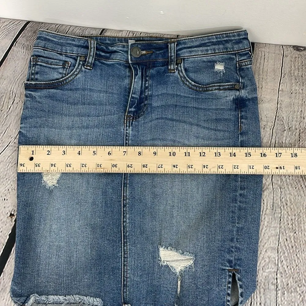 Kut from the Kloth Connie Skirt Blue Knee-length Jean Skirt size 2 - Image 11