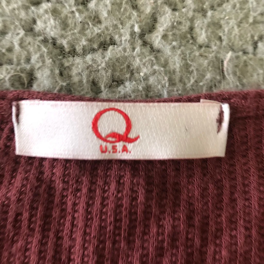 Q USA medium burgundy wrap‎ - Image 4