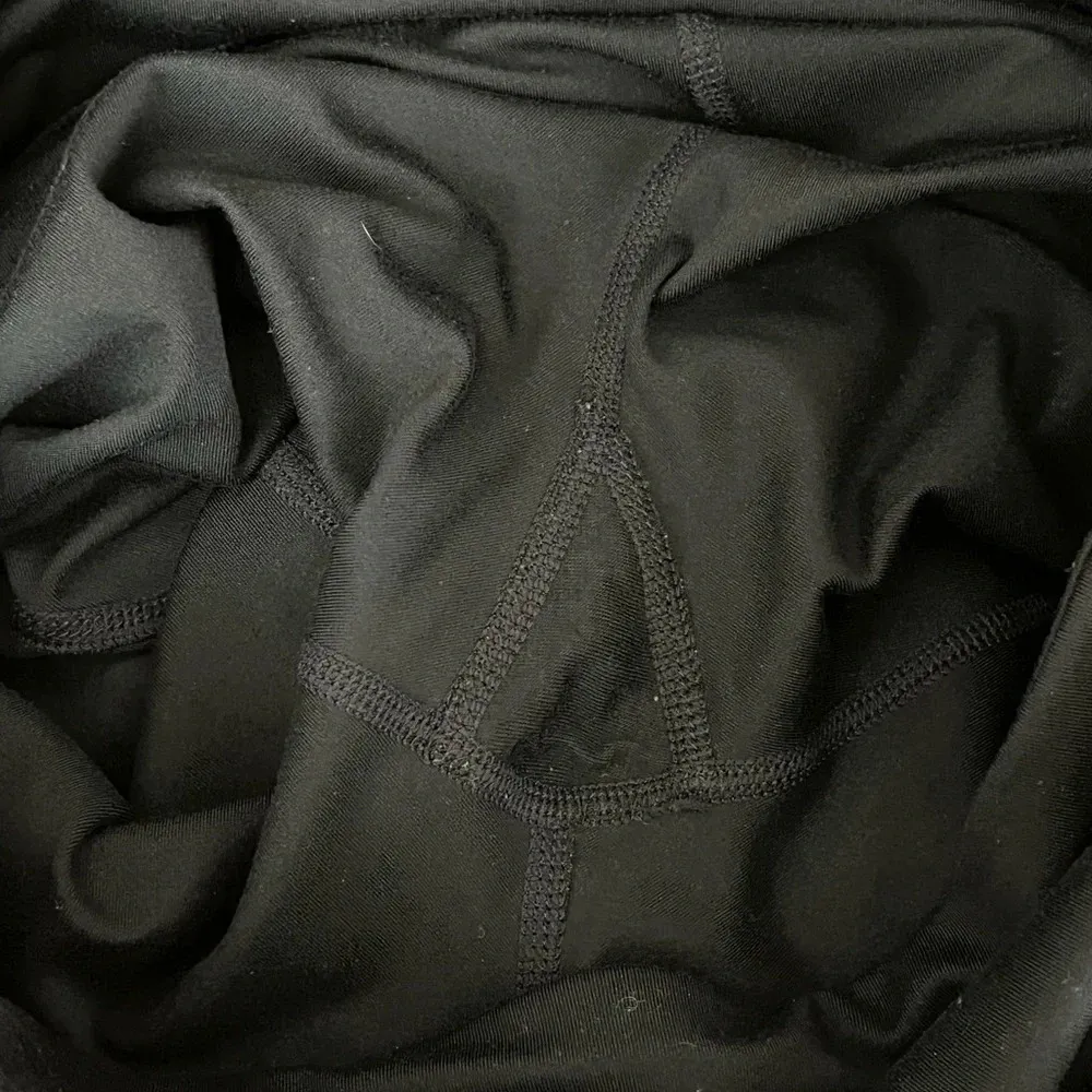 GAPFIT Maternity Black High-Rise Cropped Leggings XS | Athleisure Goth Moto - Image 6