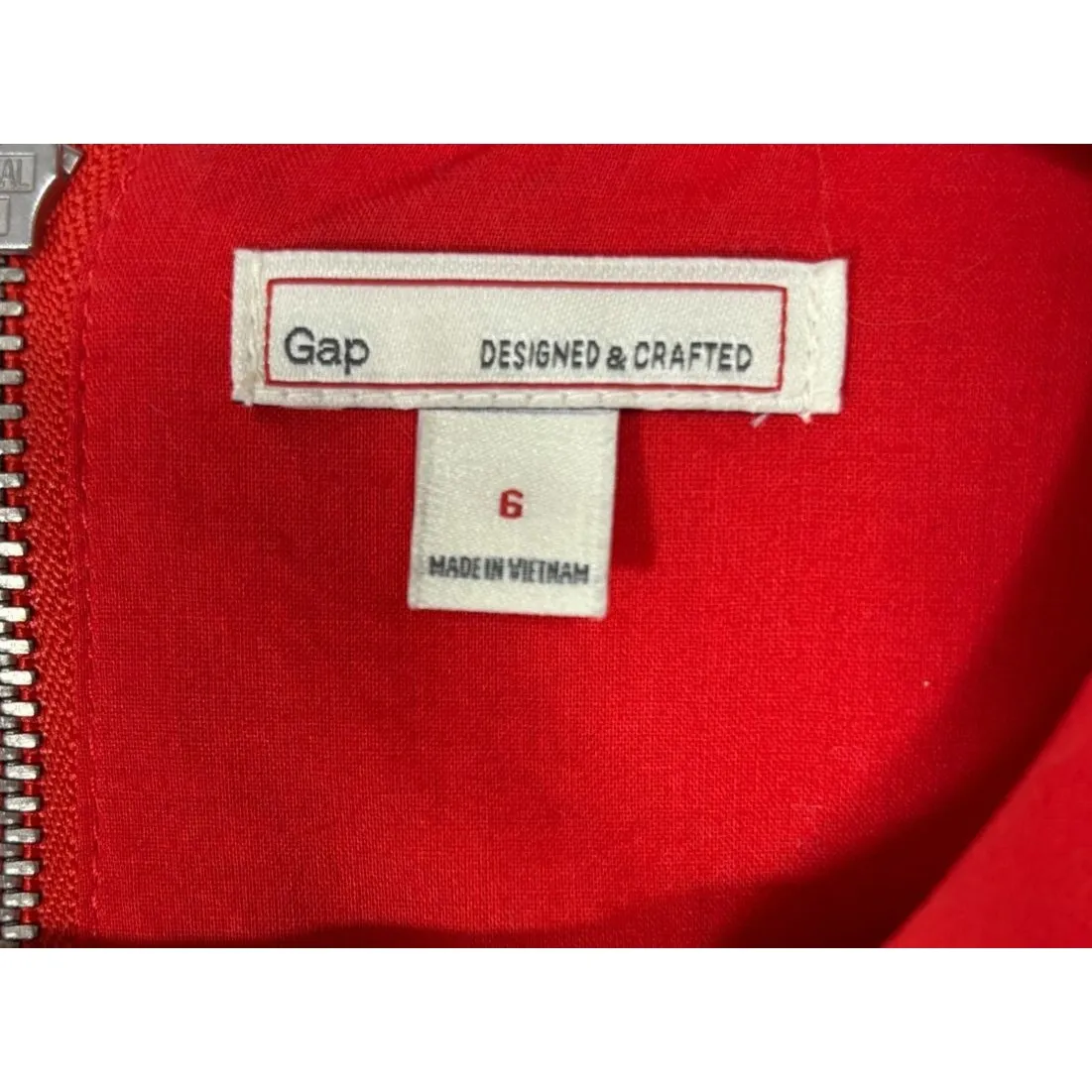 Gap Fit and Flare Dress Sz 6 Red Midi Preppy Classic Minimalist Romantic Holiday - Image 5