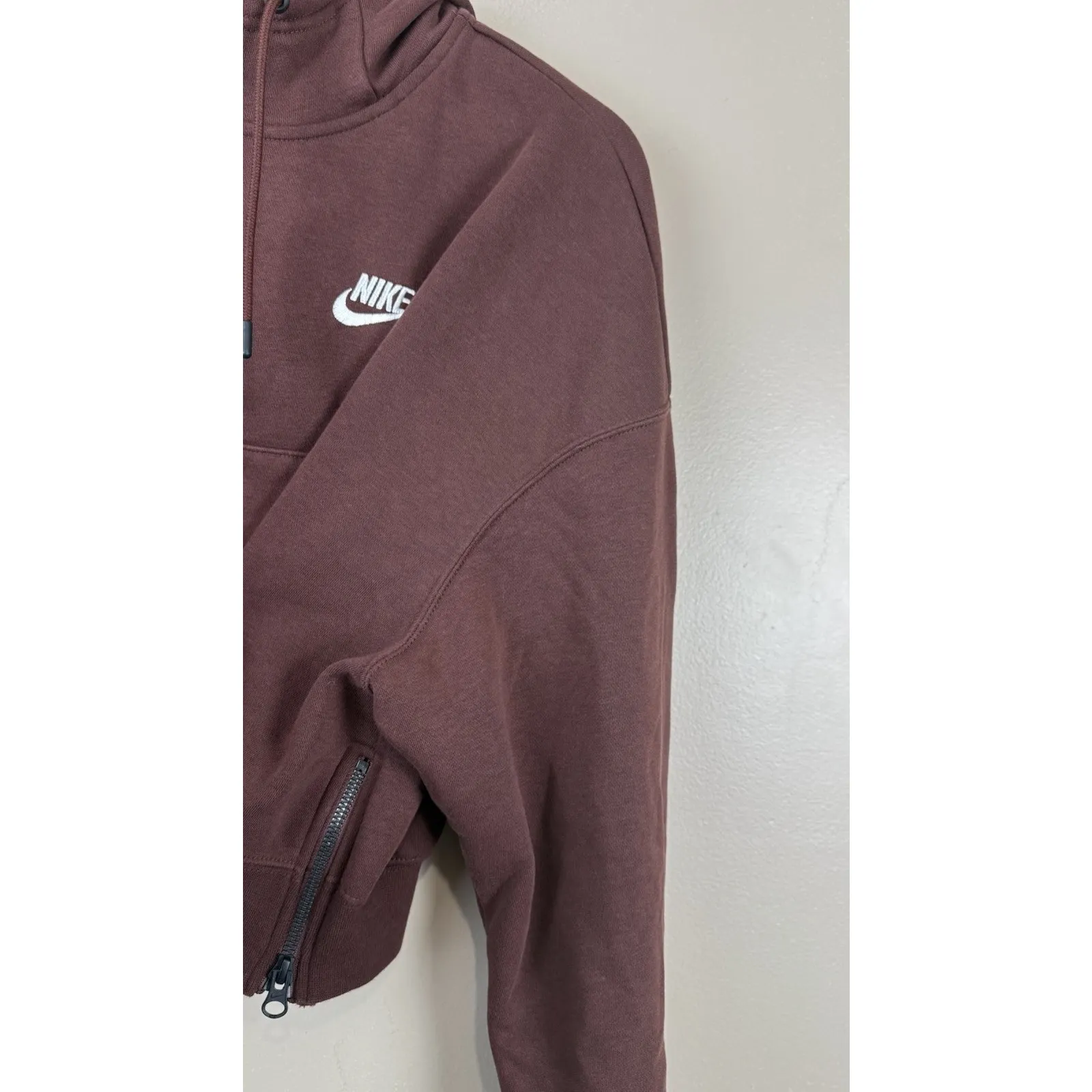 Nike Sportswear Essentials Women’s Brown Hooded Cropped Sweater Size M - Image 5