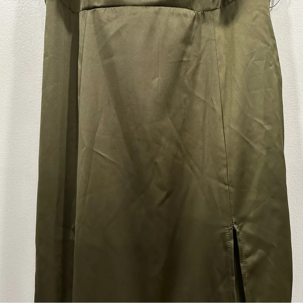 Maniju Green Satin Beaded Detail Cowlneck Gown Large L - Image 6