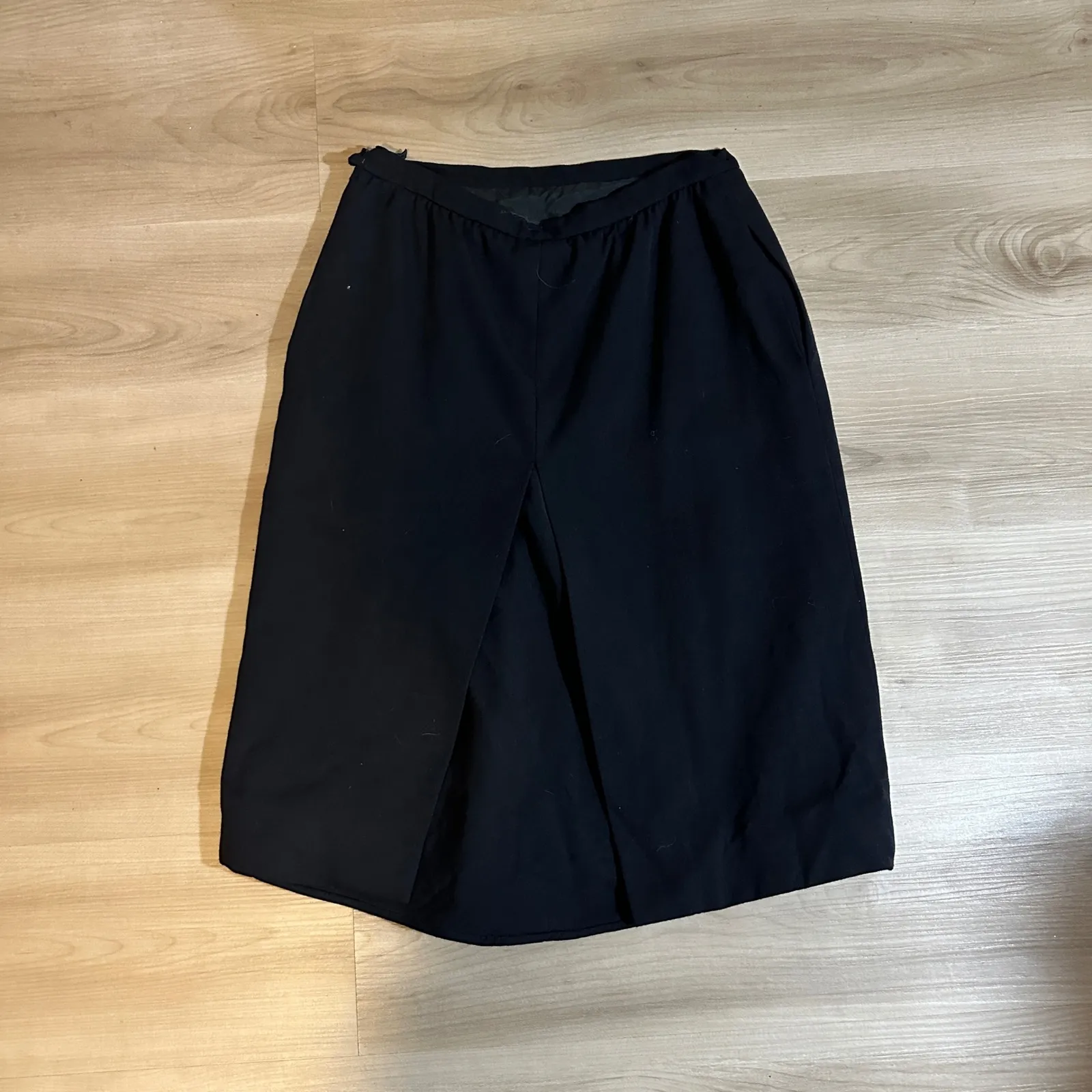 Valentino 12 Boutique Vintage‎ Black Midi Skirt Made in Italy Classic Career - Image 3