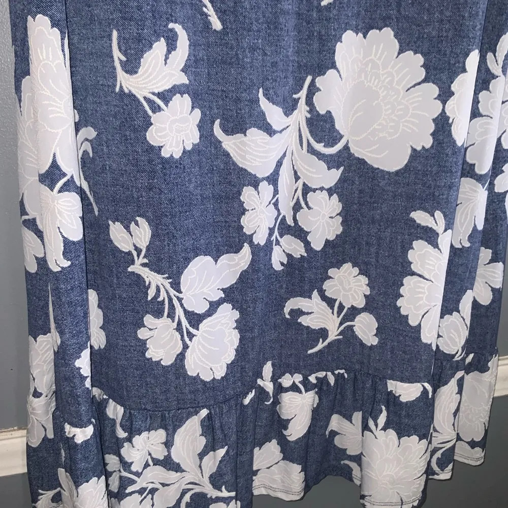 SJS Floral Blue and White Short Ruffle Sleeve Tie Front Shift Casual Dress XL - Image 4