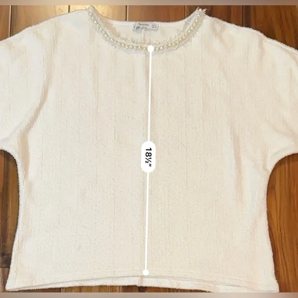 Mango Sweater with Pearl Neck Detail - Image 9