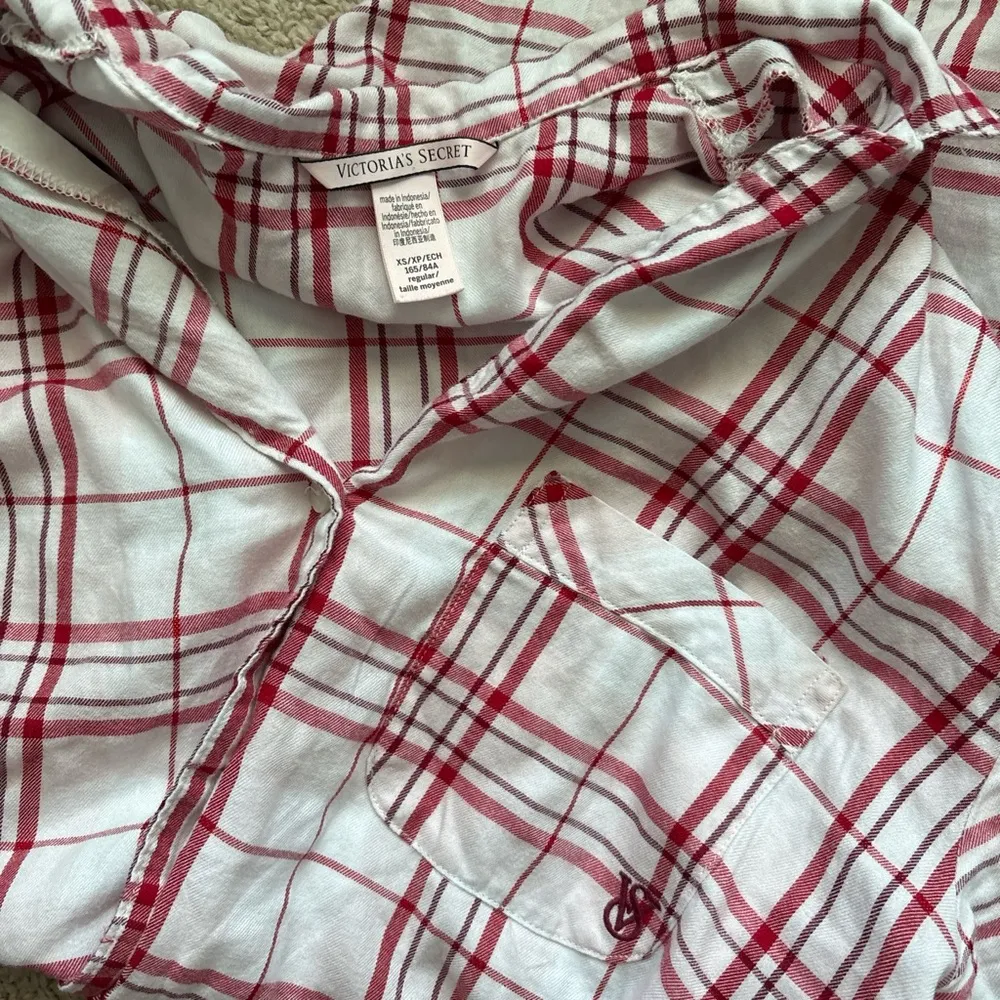 Victoria's Secret Red and White Cozy Plaid Pajama Set - Image 9