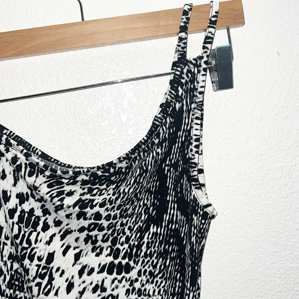 New York And Company Stretch Black And White Animal Print One Shoulder Top - Image 6