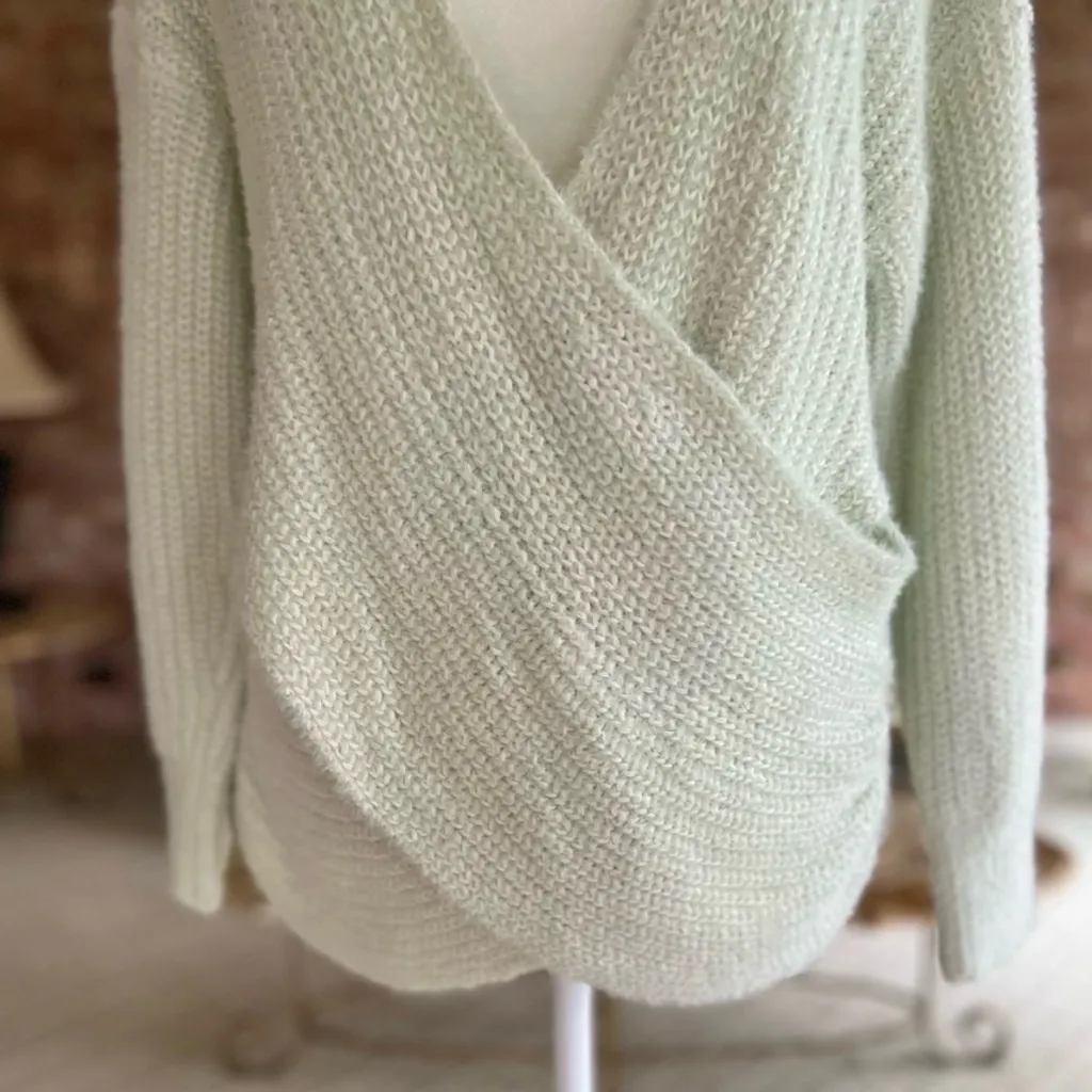 NWT Urban Outfitters Sweater Faux Wrap Fuzzy Oversized XS Green Crossover - Image 7