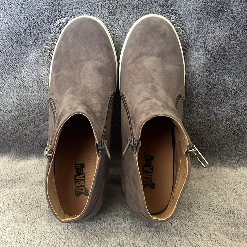 EUC Brash Hidden Wedge Bootie - Image 2