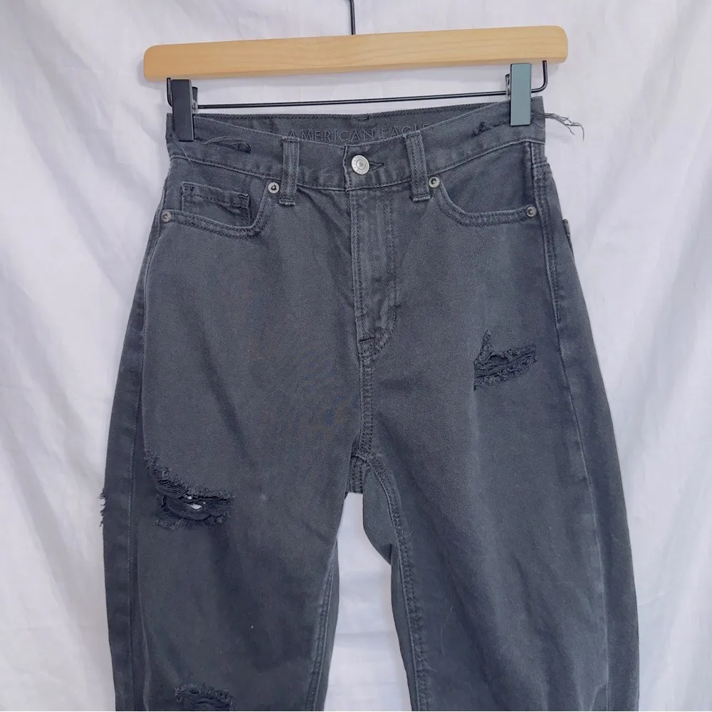 American Eagle AE Black Wash High Waisted Straight Leg Distressed Mom Jean 00 - Image 3