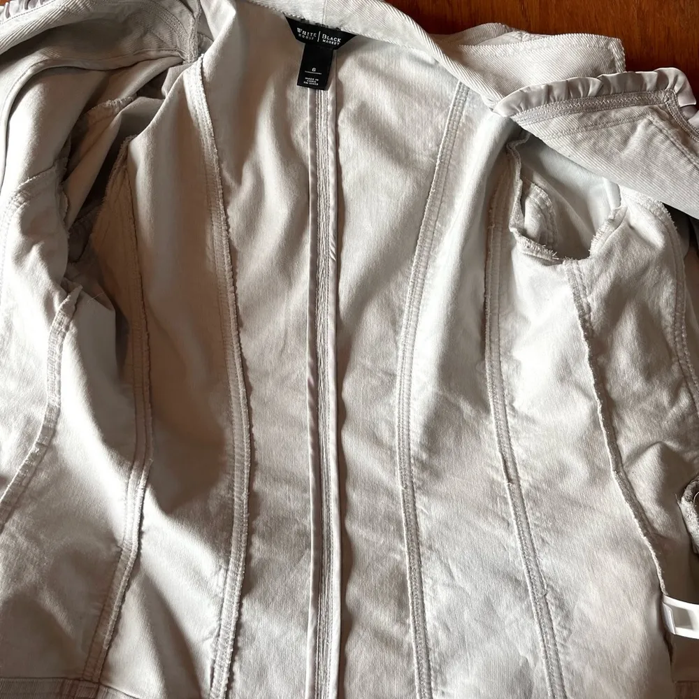 White House Black Market gray corduroy & Satin trim blazer Size 6 - Image 10