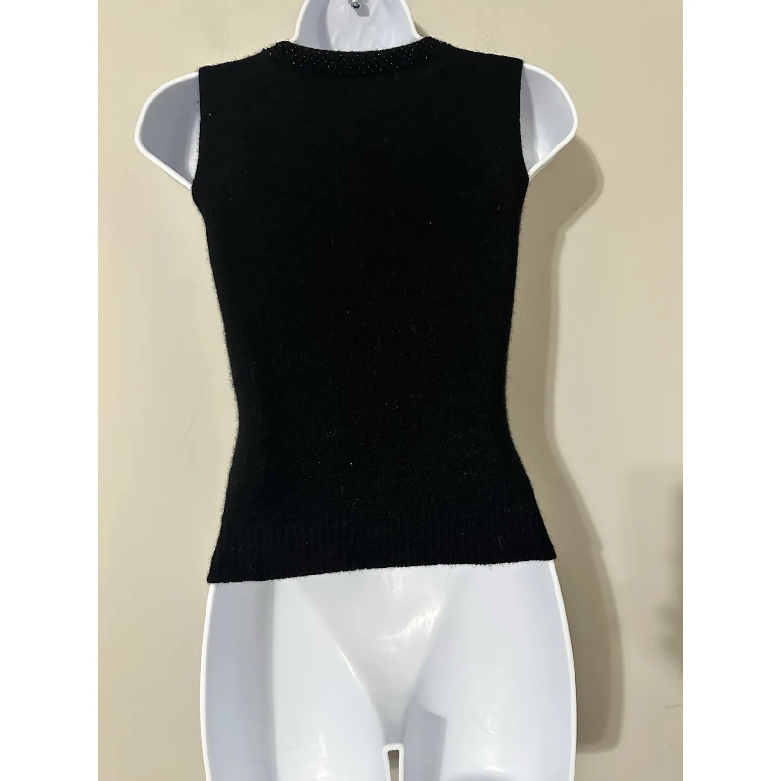 Olsen Vintage Lambswool Angora Black Beaded Sleeveless Sweater Vest Top Size S - Image 4