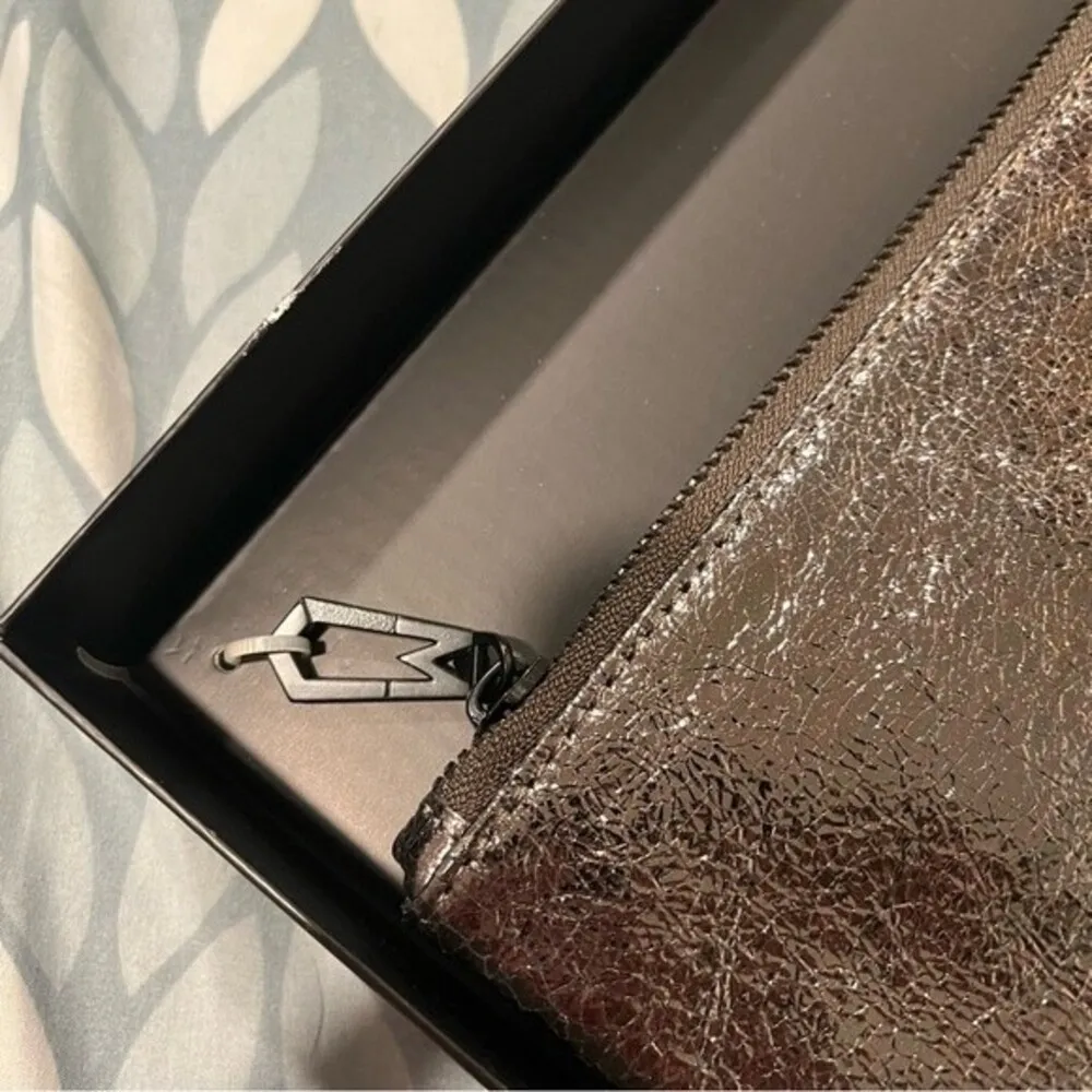 NIB Marc Jacobs x Neiman Marcus Metallic Leather Zip Top Pouch - Image 2