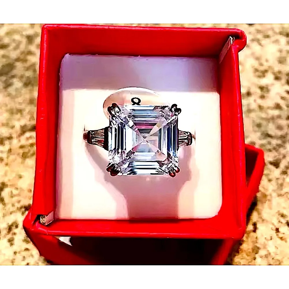 NWT 5Ct‎ Asscher Cut Platinum Plated S925 Synthetic Diamond Ring, Size 10 - Image 4