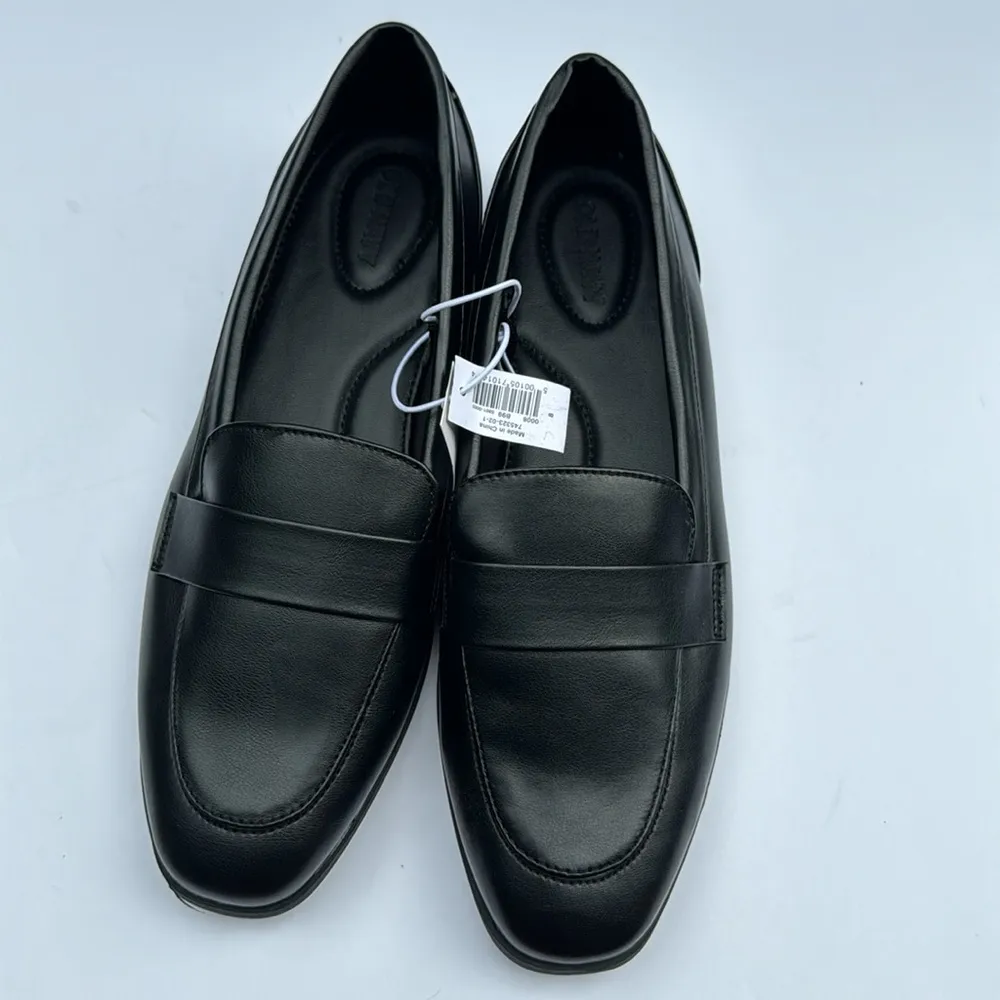 Old Navy Women's Low Heel Preppy Style Black Modern Penny Loafer Sz 8 - Image 4