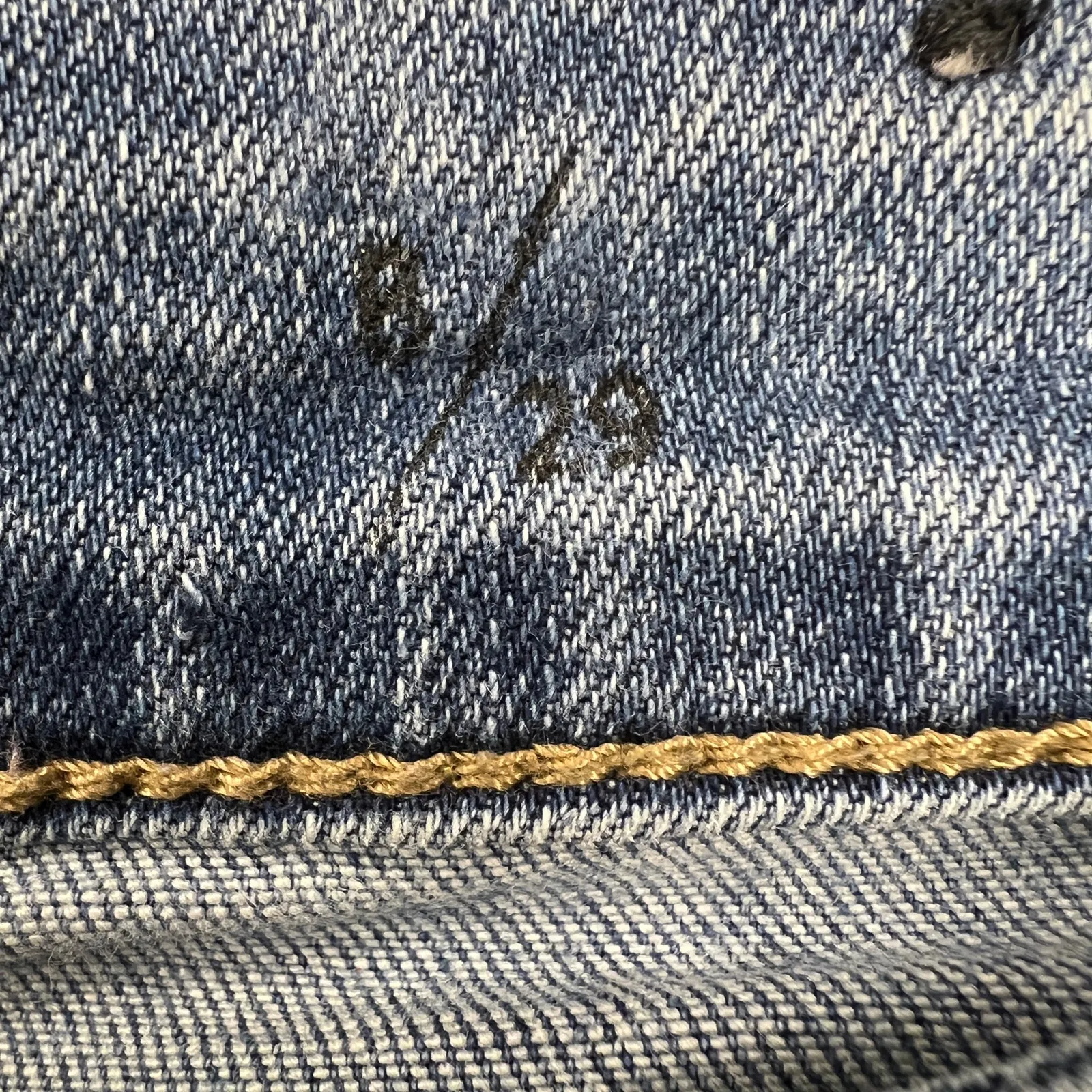 Liverpool Jeans Company Peyton Boyfriend Jeans Mid Rise Light Wash Size 8/29 - Image 8