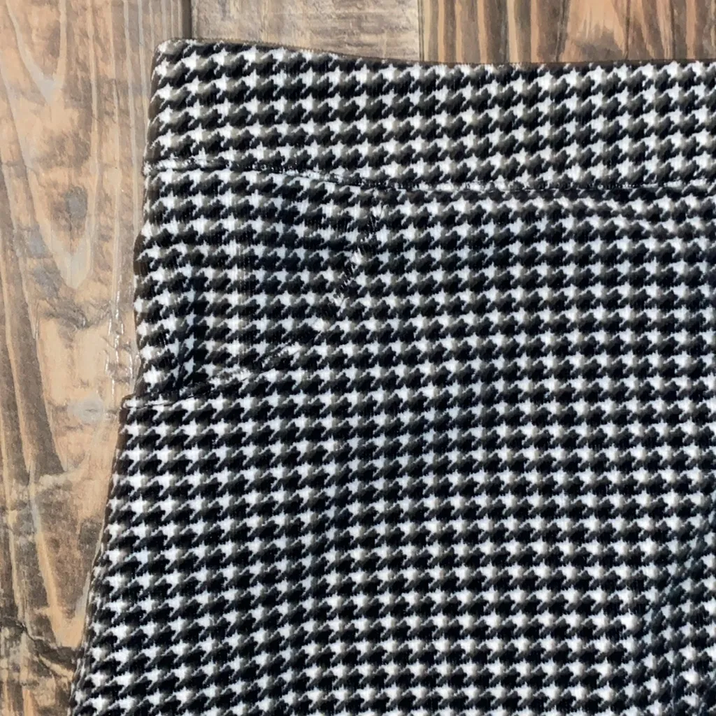Forever 21 Houndstooth mini skirt size Large - Image 2