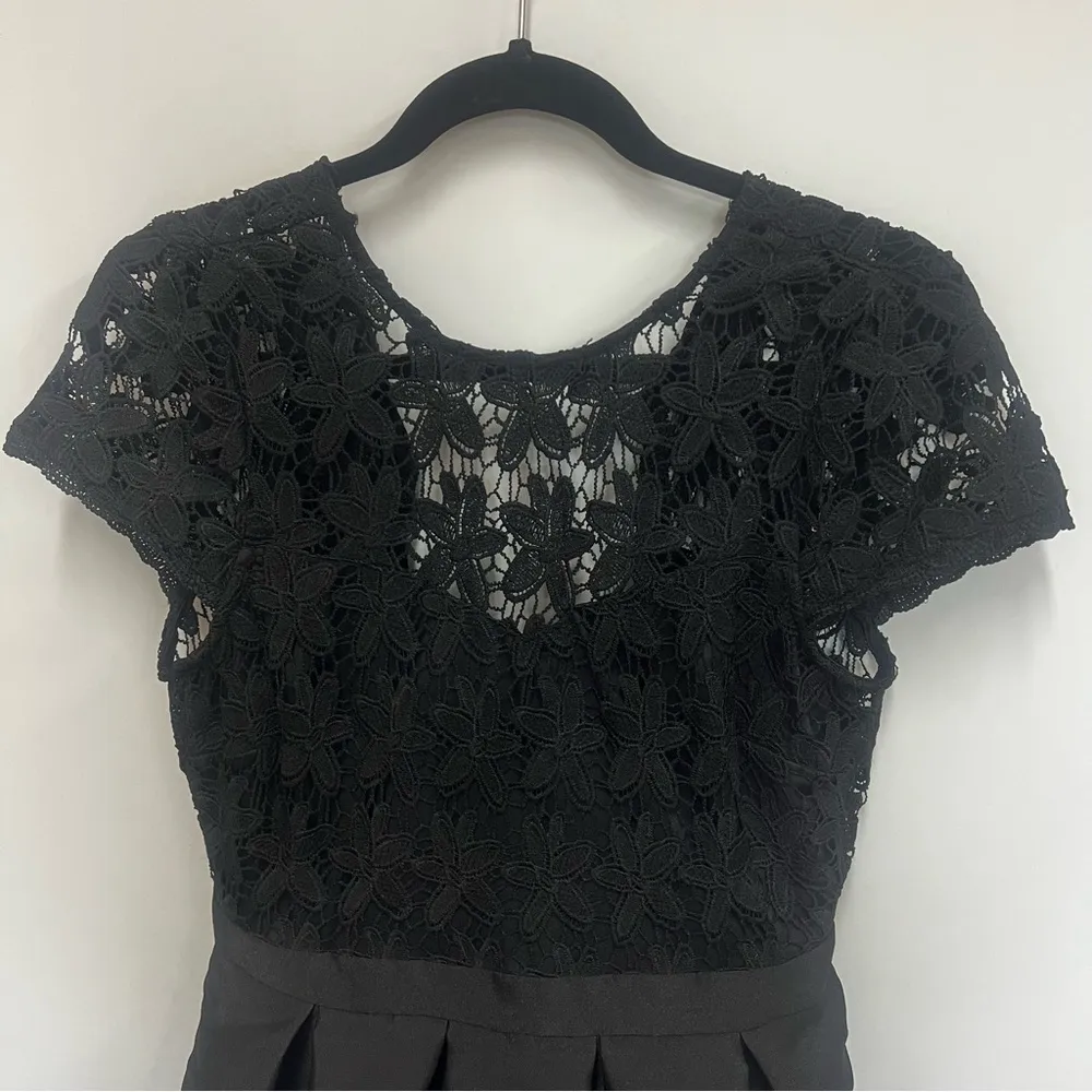 Just Me by NY & Co black fit and flare lace dress with bow closure size medium - Image 3