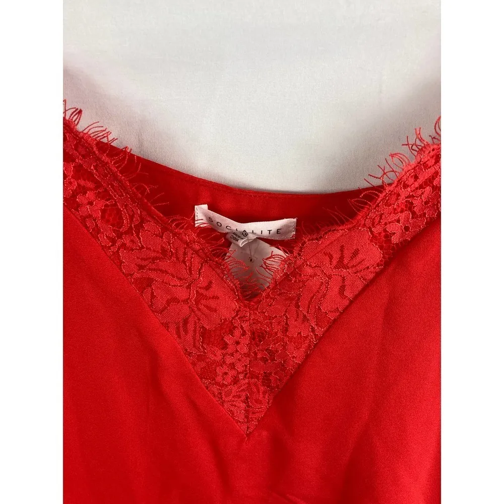 NWT Socialite lace trim tank - Image 3