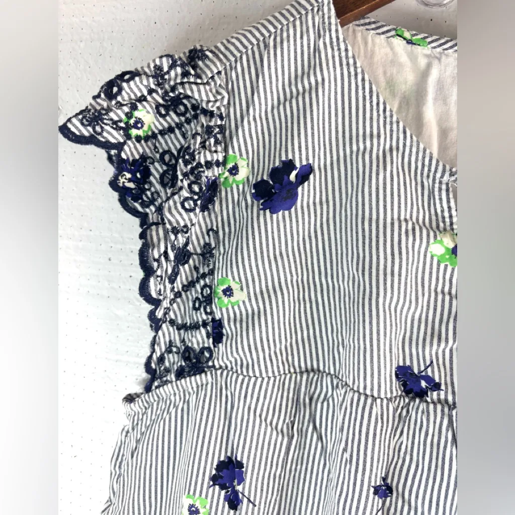 Old Navy M Cotton Striped Mini Dress with Floral Pattern Embroidered Sleeves - Image 5