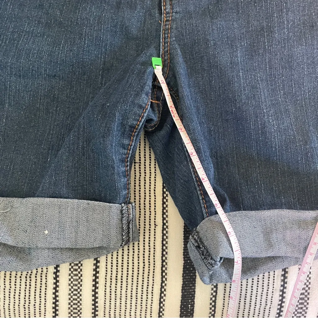 Faded Glory Blue Jean Shorts 8 Mid Rise Dark Wash Classic Denim Mom Short Medium - Image 5