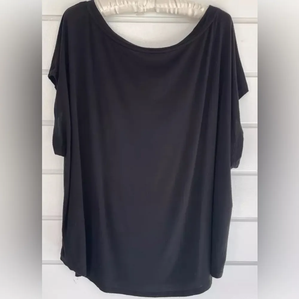 GAP Women's Black Luxe T Relaxed Fit Short Sleeve Top Size XXL, soft & comfy - Image 4
