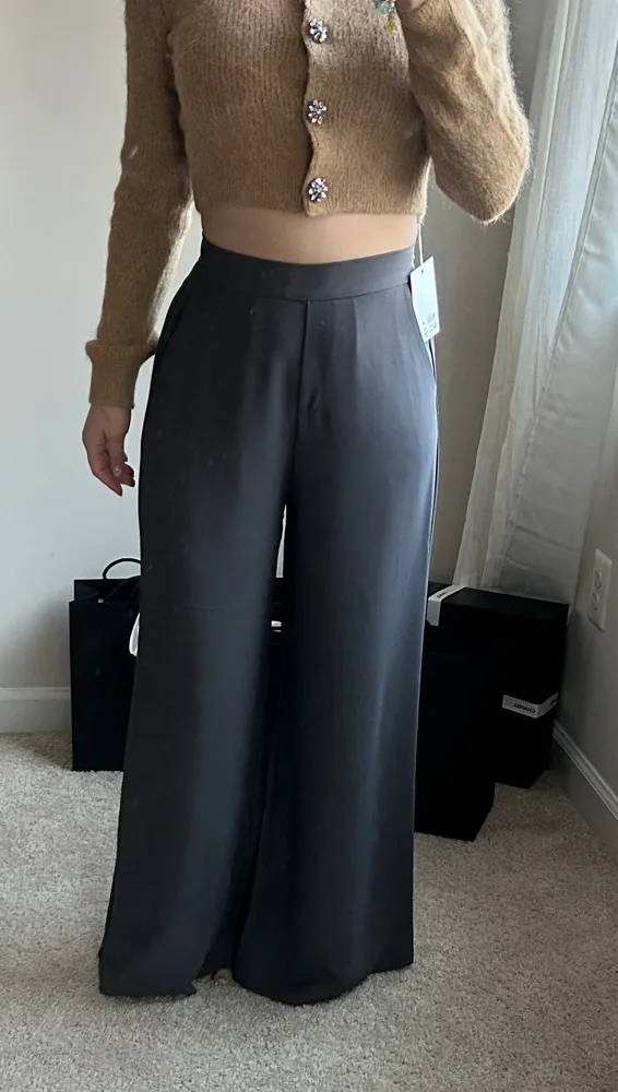 Gray wide leg pants. Xs-S - $80 - From Buy Now