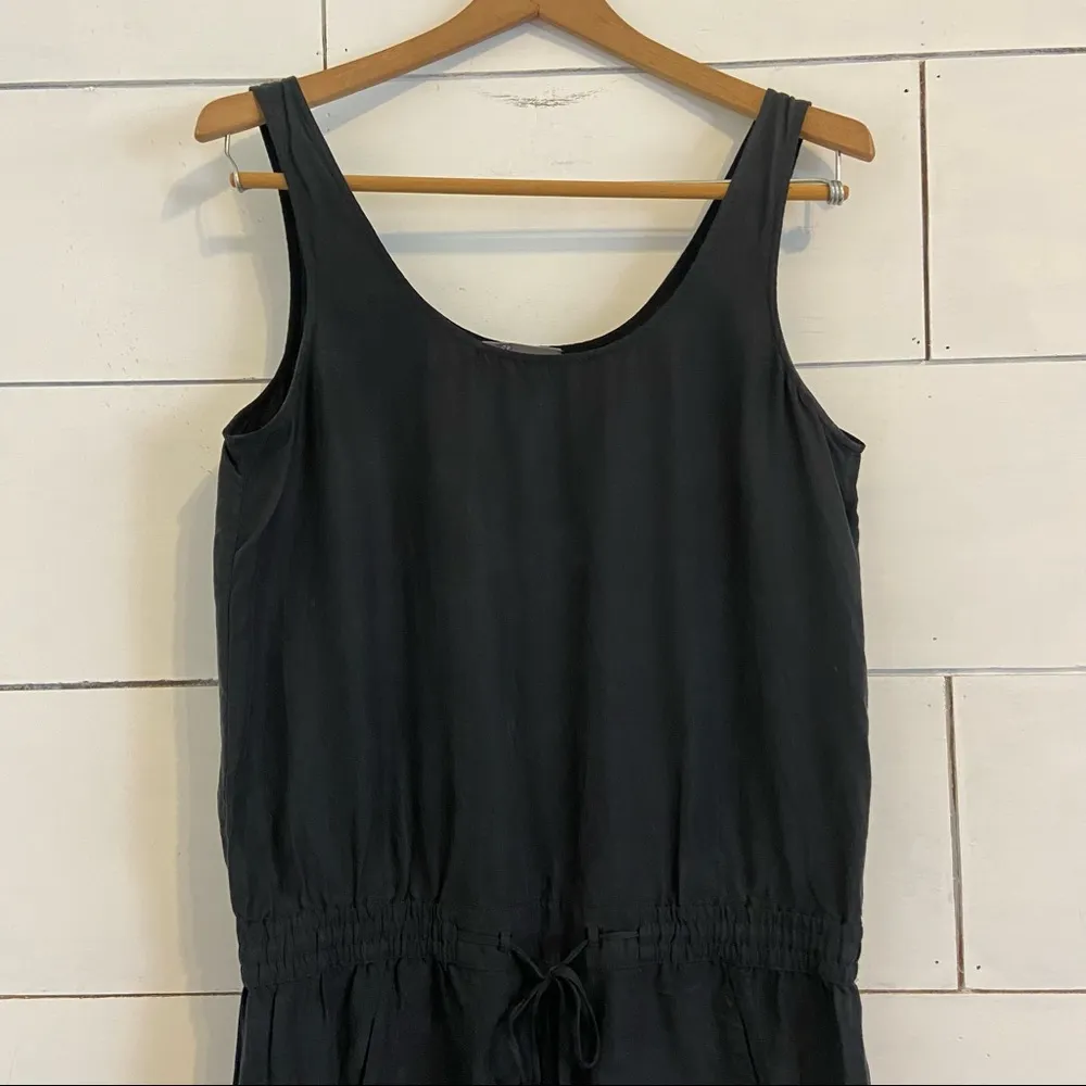 Vince Sleeveless Jumpsuit. Size 8. - Image 4