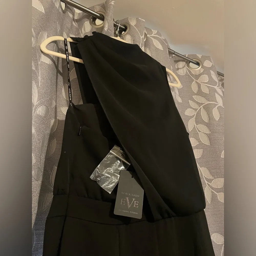 Black Halo Floella Black Gown - Image 13