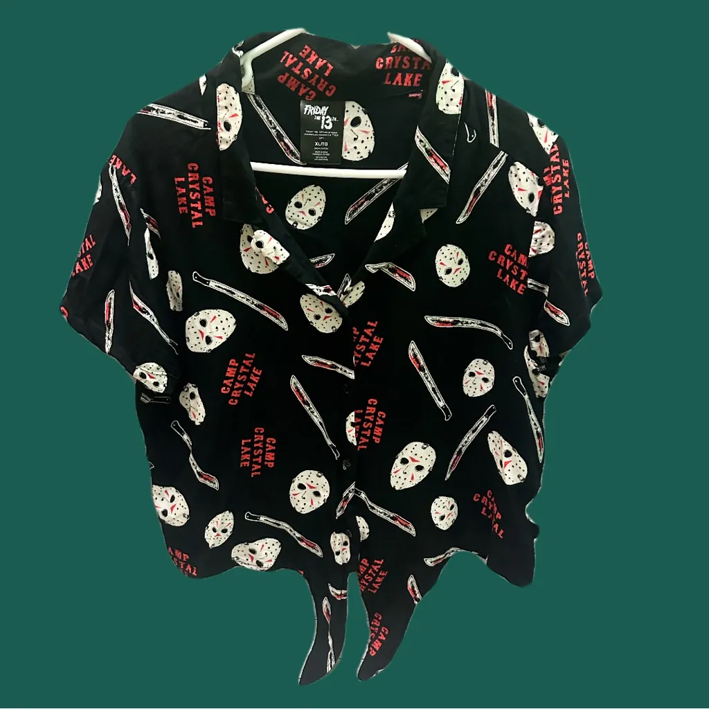 Friday The 13Th Chic Black and Red Graphic Button Down Shirt XL - Image 3