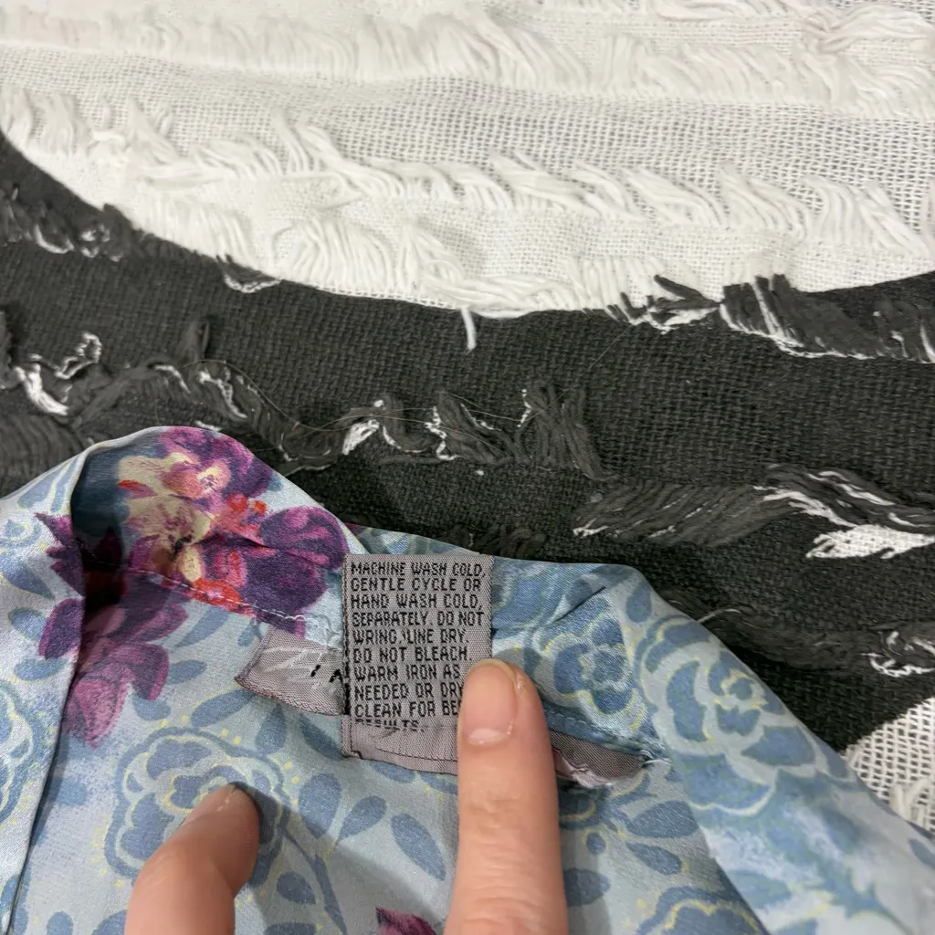 100% Silk Kimono Robe - Image 7