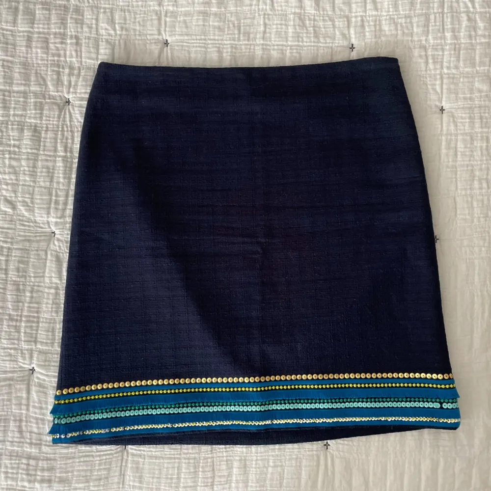 TALBOTS Tweed Knit Embroidered Sequin Fringe Pencil Skirt Navy Blue Size 10 - Image 10
